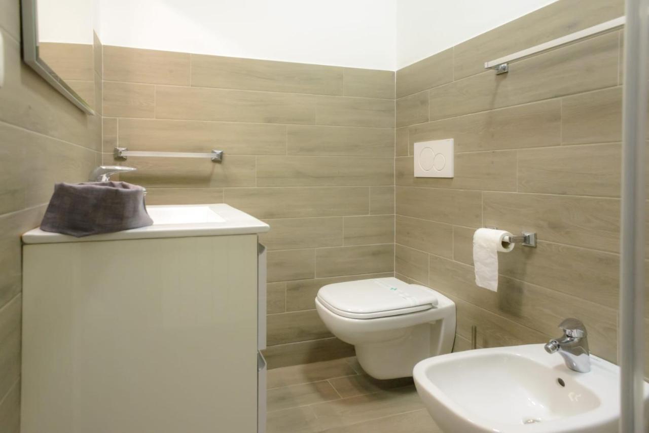 Airport Bari-Palese Luxury 1 Hotel Ngoại thất bức ảnh